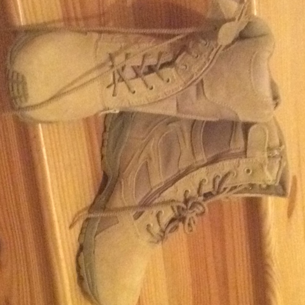 Boy boots new